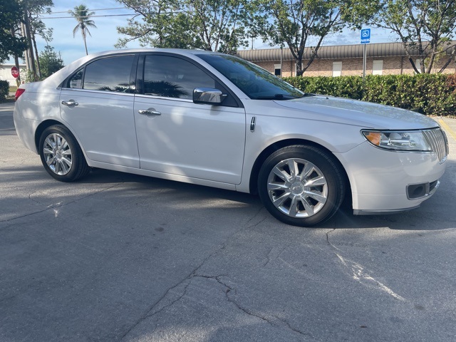 2011 Lincoln Lincoln MKZ Base