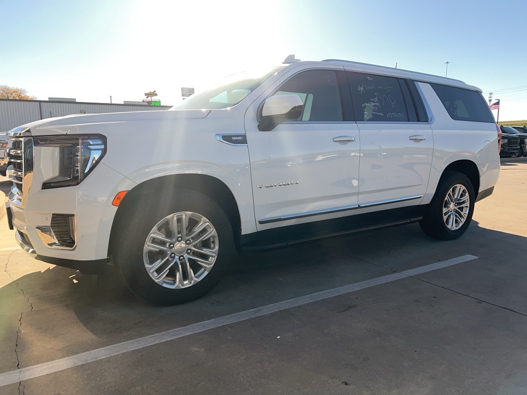 2023 GMC Yukon XL SLT