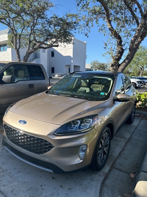 2020 Ford Escape Titanium Hybrid