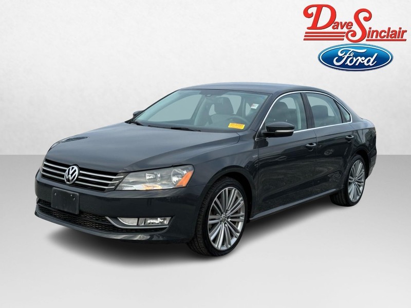 2014 Volkswagen Passat Sport