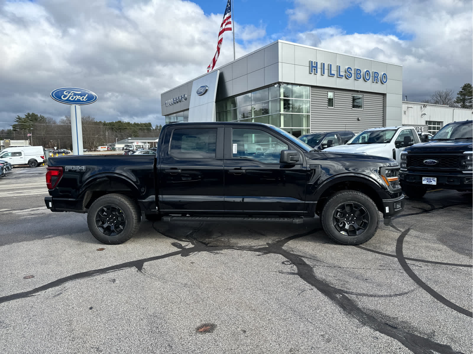 2024 Ford F-150 STX 4WD SuperCrew 5.5 Box