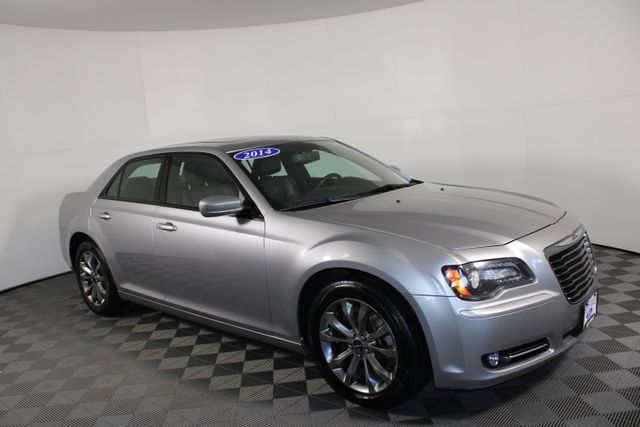 Used 2014 Chrysler 300 S with VIN 2C3CCAGG0EH255784 for sale in Kansas City