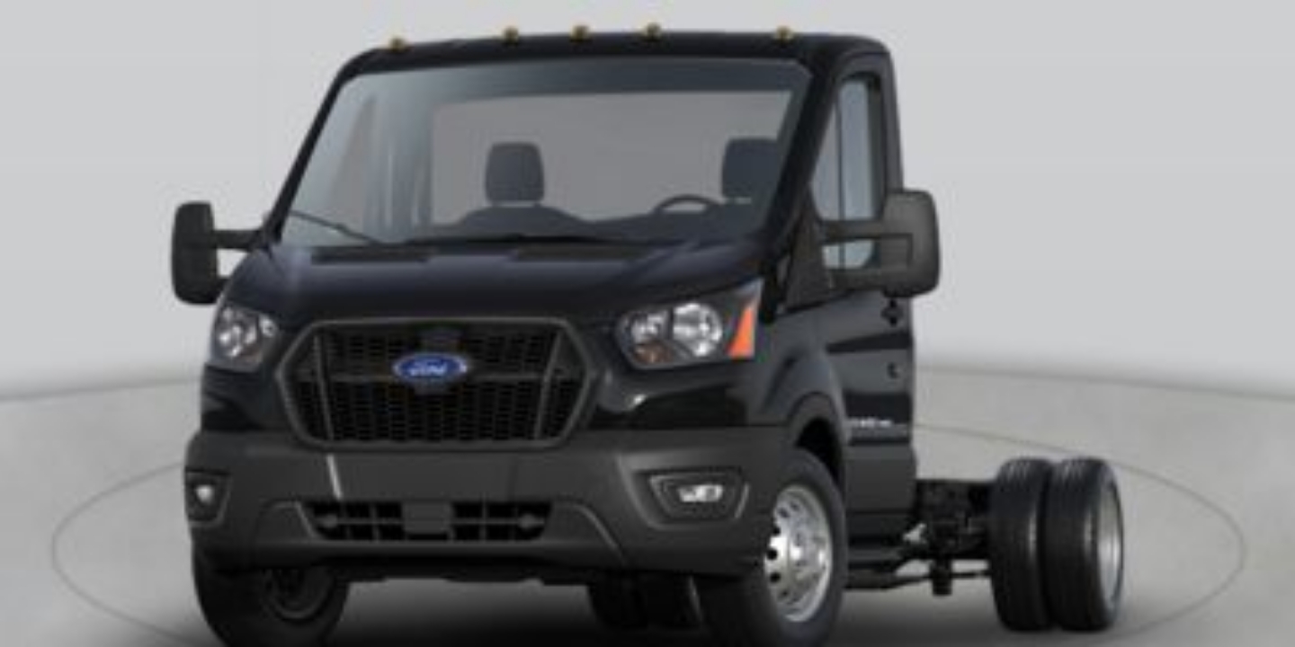 2024 Ford Transit Chassis Cab Base's photo