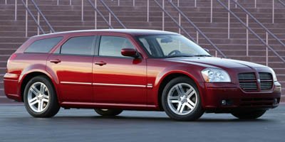 2005 Dodge Magnum SE