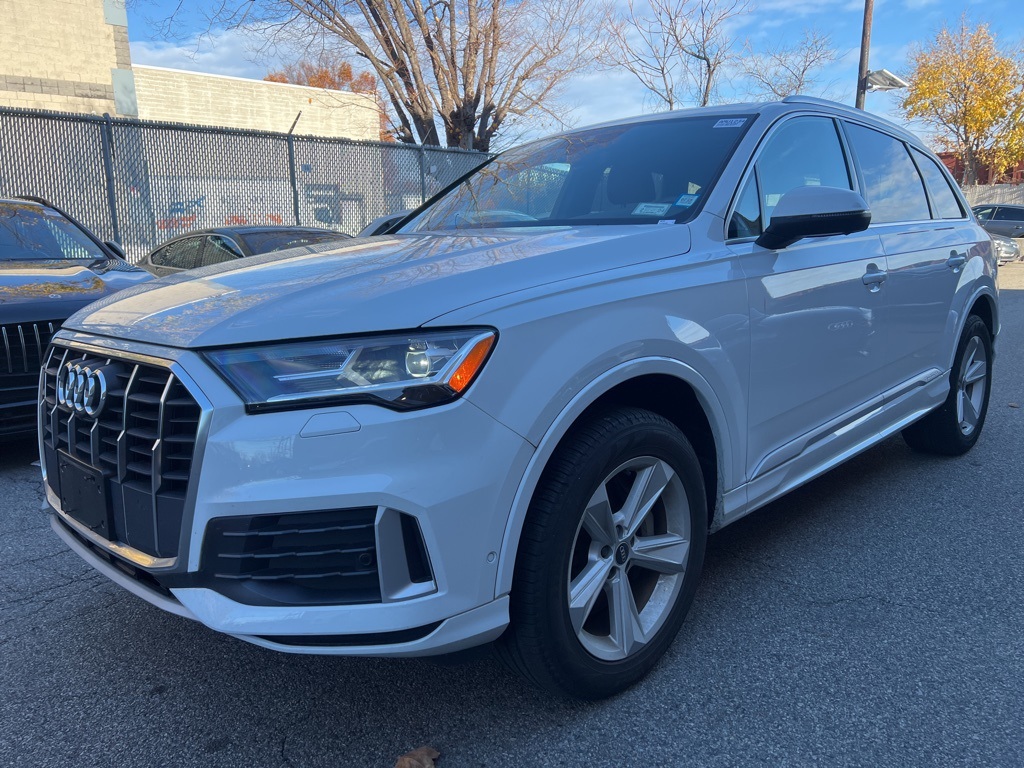 2021 Audi Q7 45 Premium