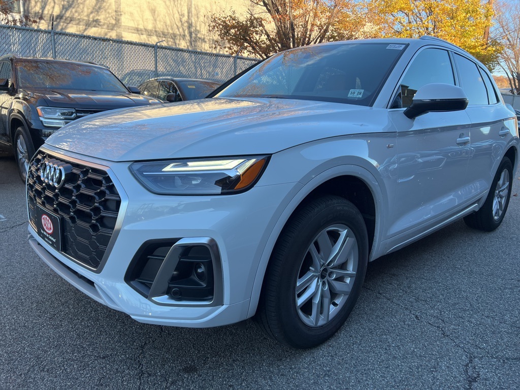 2024 Audi Q5 45 S line Premium