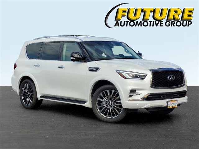 2022 INFINITI QX80 LUXE