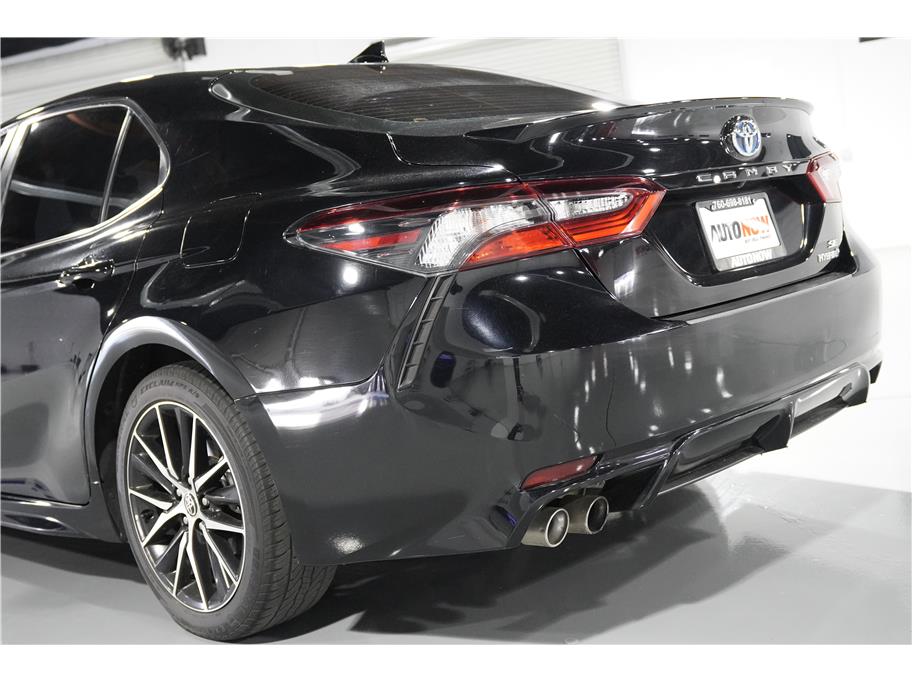 2021 Toyota Camry SE photo 11