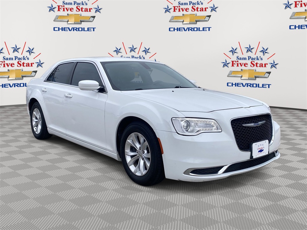 2016 Chrysler 300 Limited