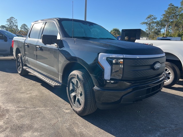 2024 Ford F-150 Lightning Flash