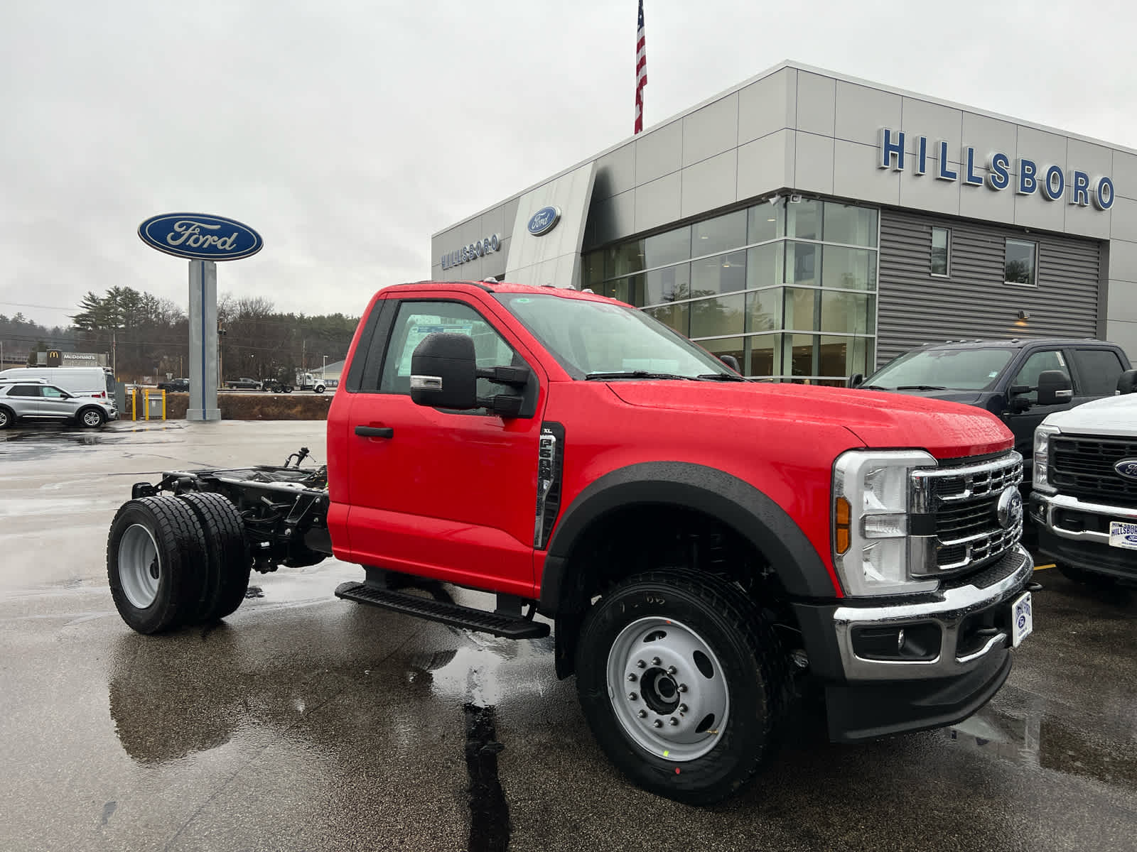 2024 Ford Super Duty F-600 DRW XL