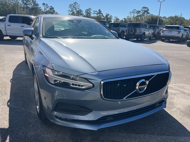 2018 Volvo S90 T5 Momentum