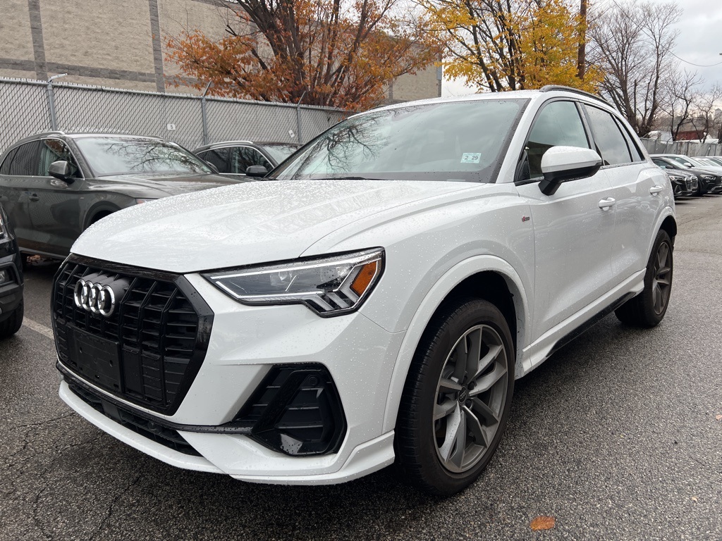 2024 Audi Q3 Premium Plus