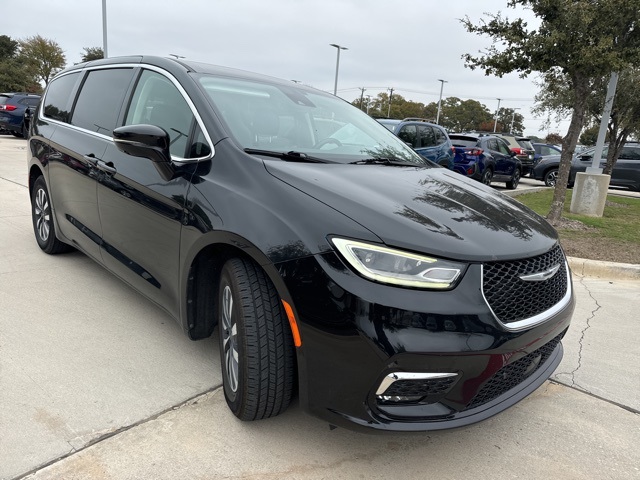 Used 2022 Chrysler Pacifica Hybrid Touring L