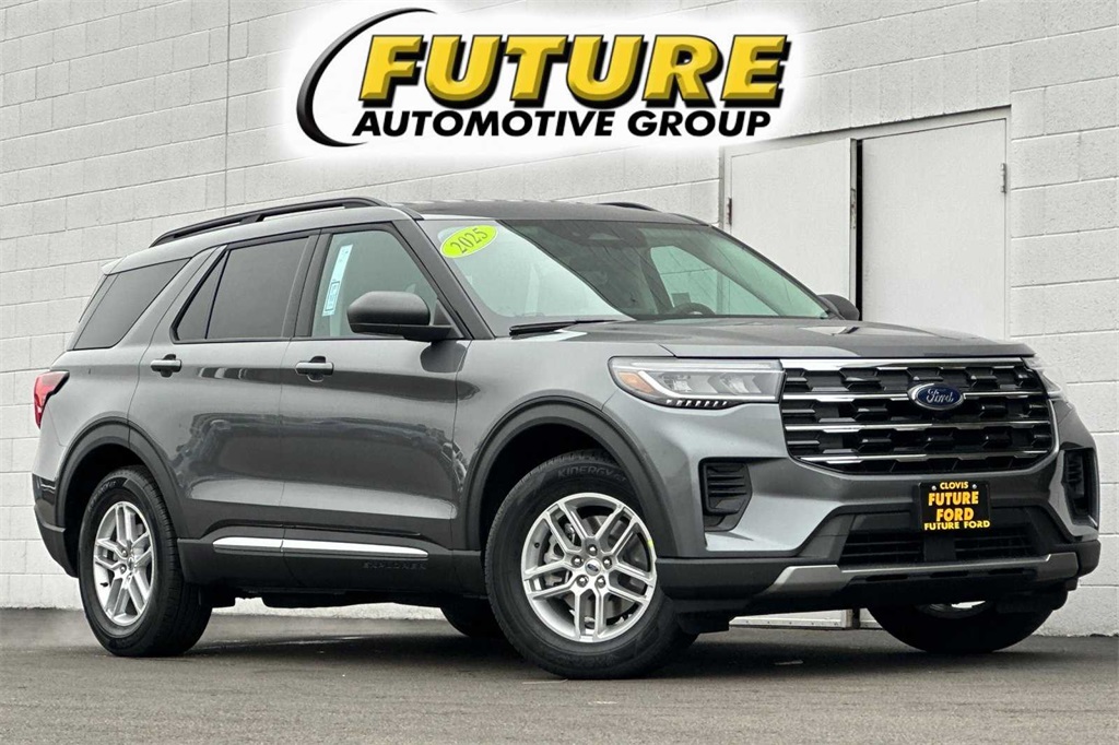 2025 Ford Explorer Active