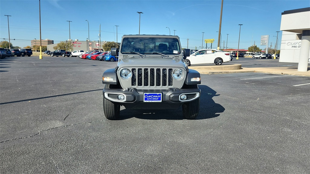 Used 2023 Jeep Gladiator Sport S with VIN 1C6HJTAG7PL542497 for sale in Irving, TX