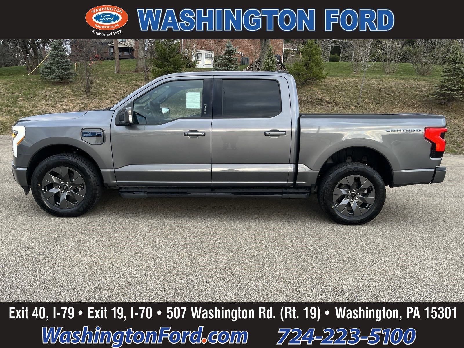 2024 Ford F-150 Lightning LARIAT