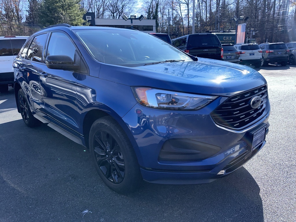 2022 Ford Edge SE