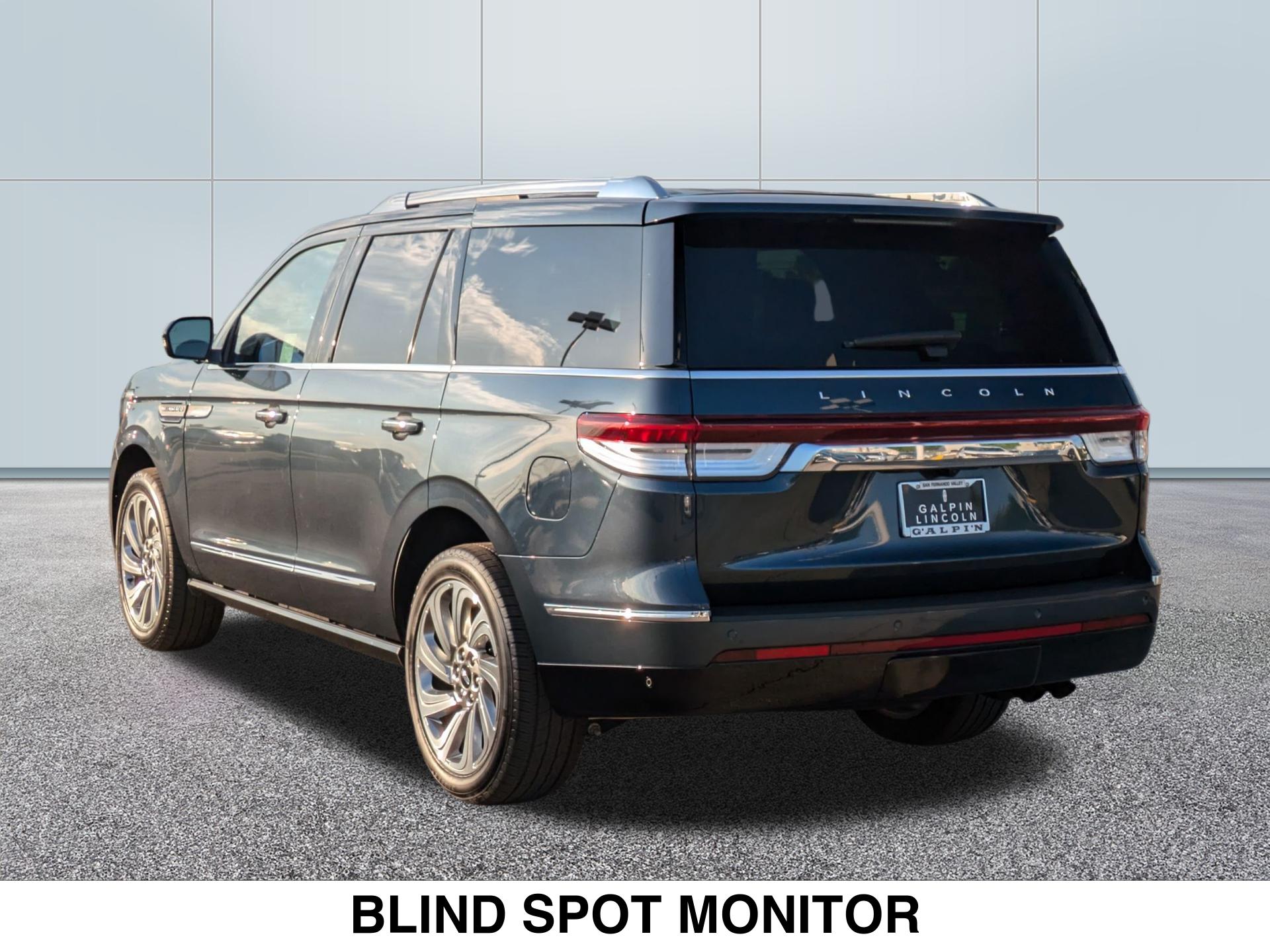 2024 Lincoln Navigator Reserve photo 2