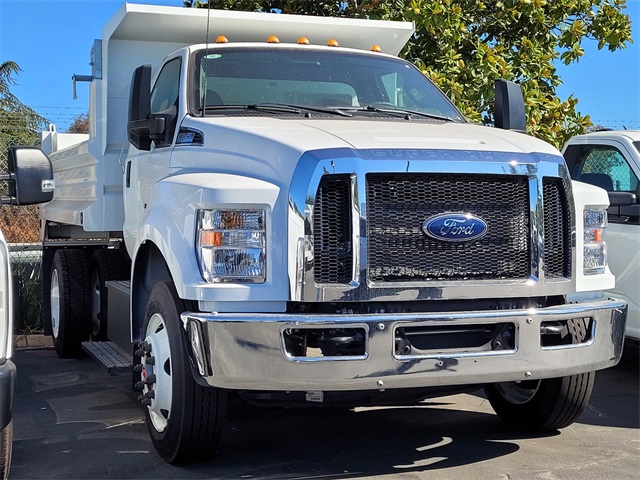 2024 Ford F-650SD Base