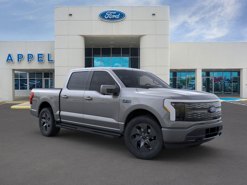 2024 Ford F-150 Lightning LARIAT