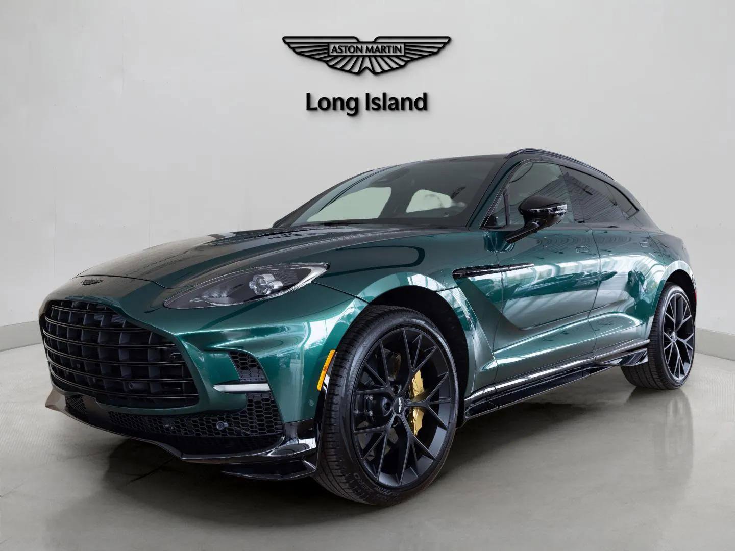 2025 Aston Martin DBX 707