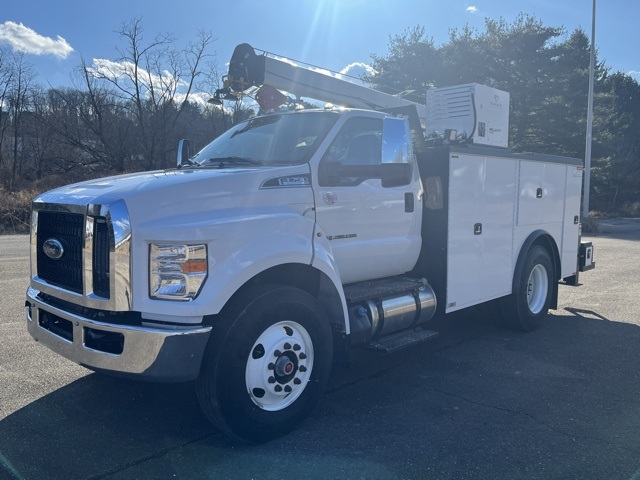 2024 Ford F-750SD Base