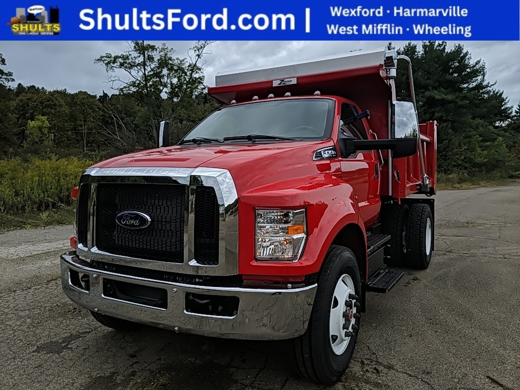 2025 Ford F-750SD Base