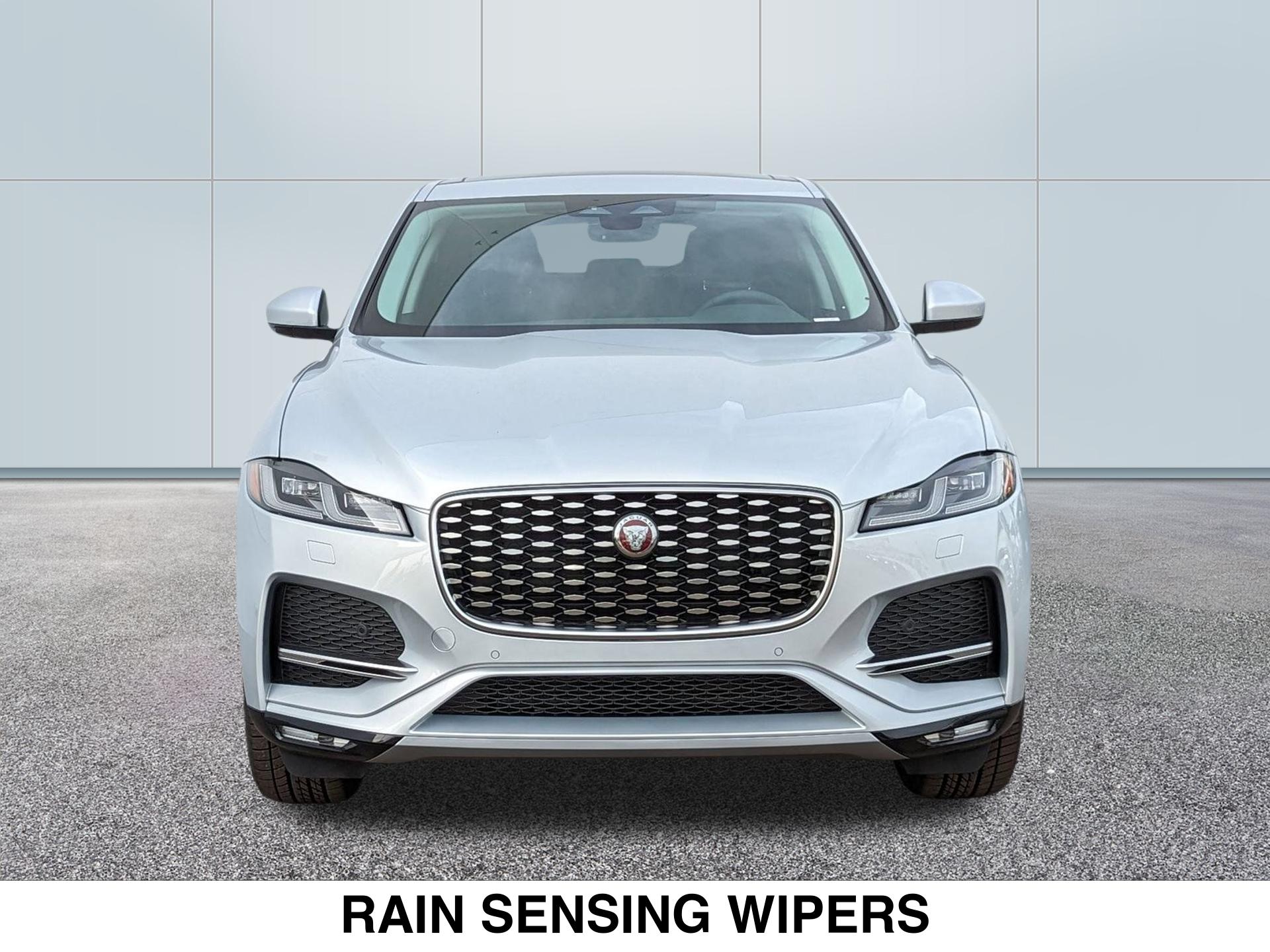 2023 Jaguar F-PACE S P250 photo 4