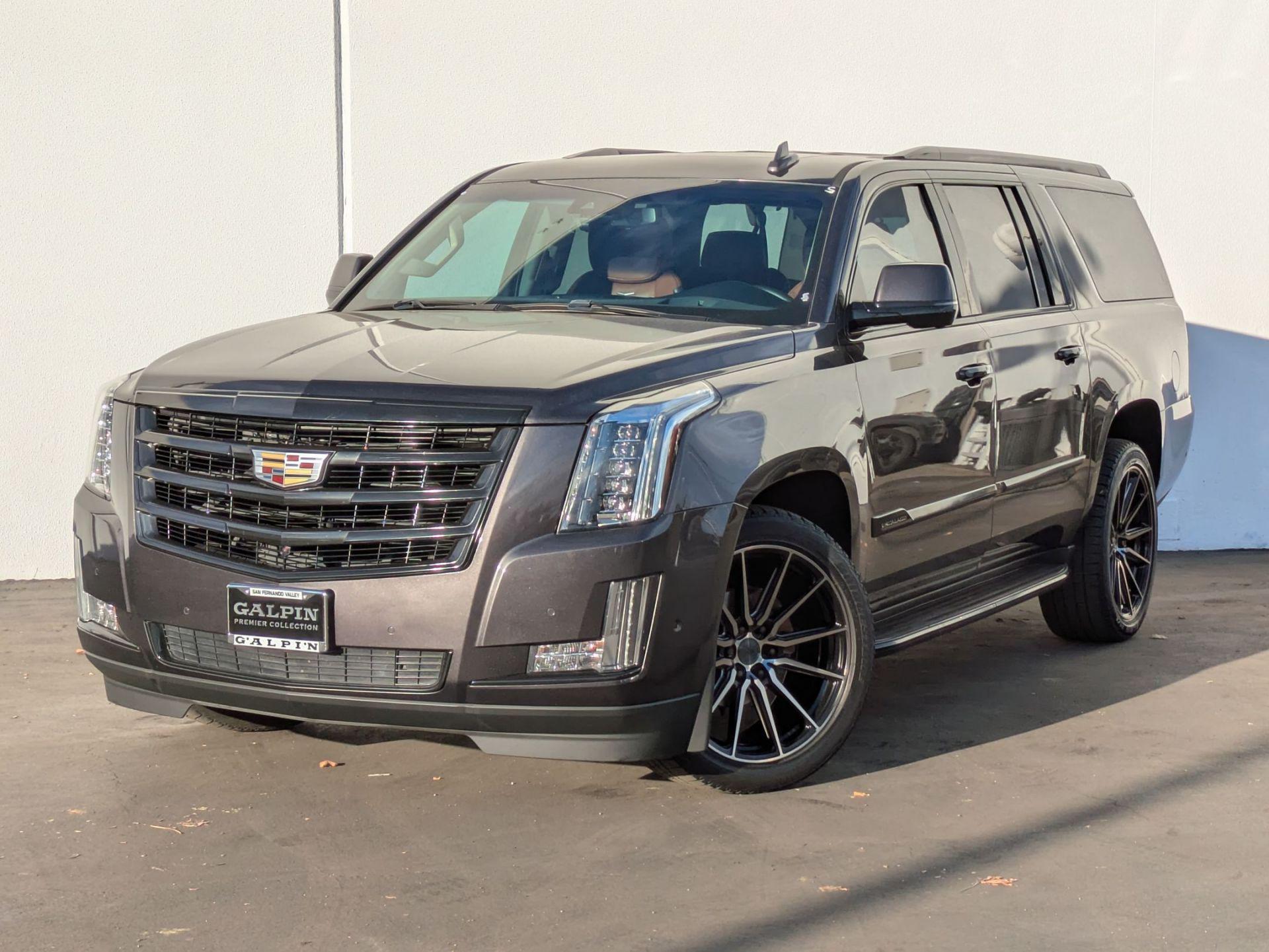 2018 Cadillac Escalade ESV Luxury