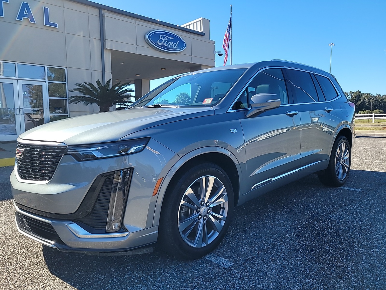 2023 Cadillac XT6 Premium Luxury