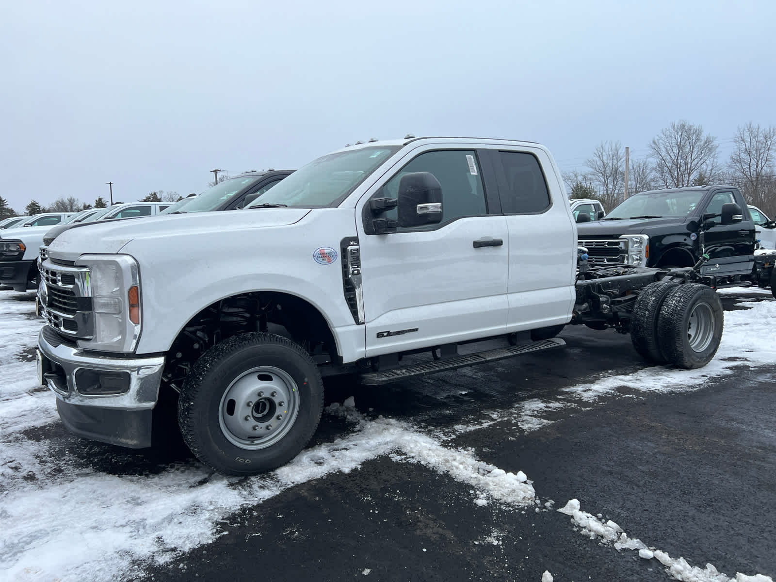 2024 Ford Super Duty F-350 DRW XL