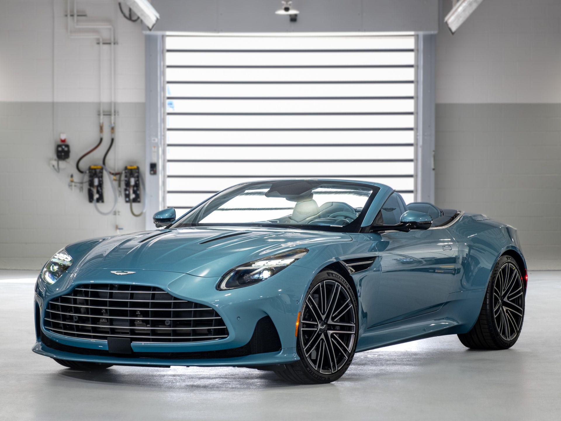 2025 Aston Martin DB12 Volante Volante