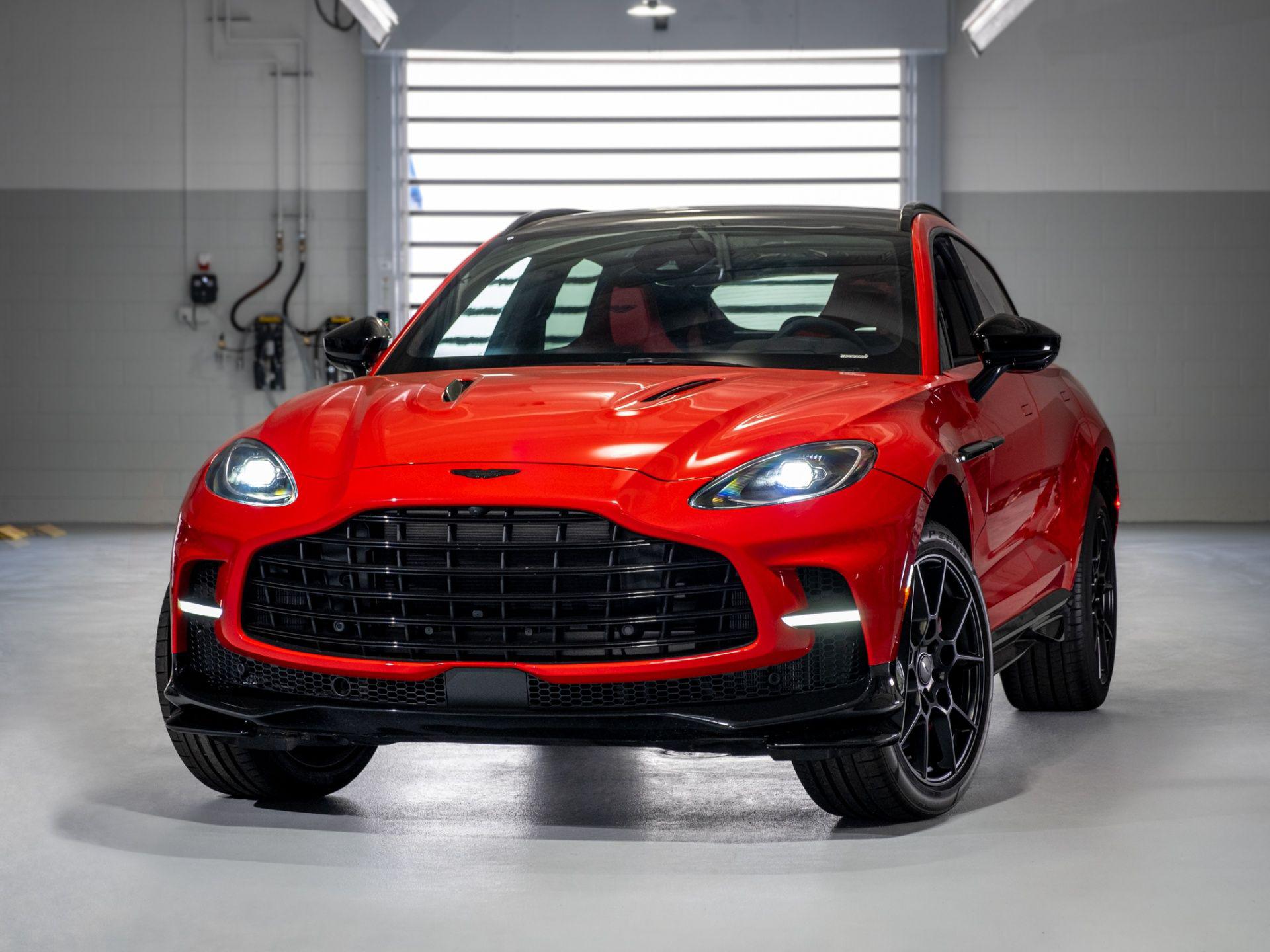 2023 Aston Martin DBX 707