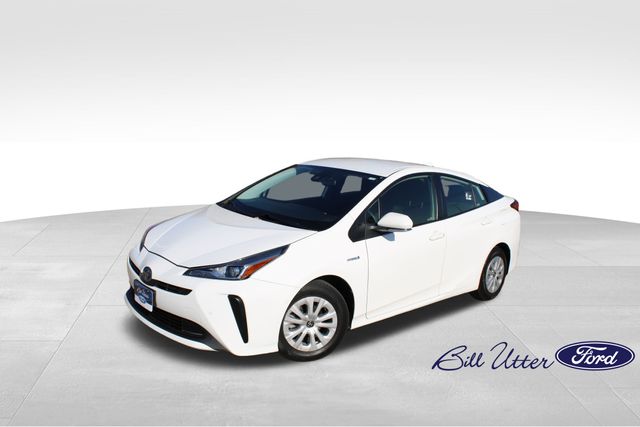 2021 Toyota Prius LE