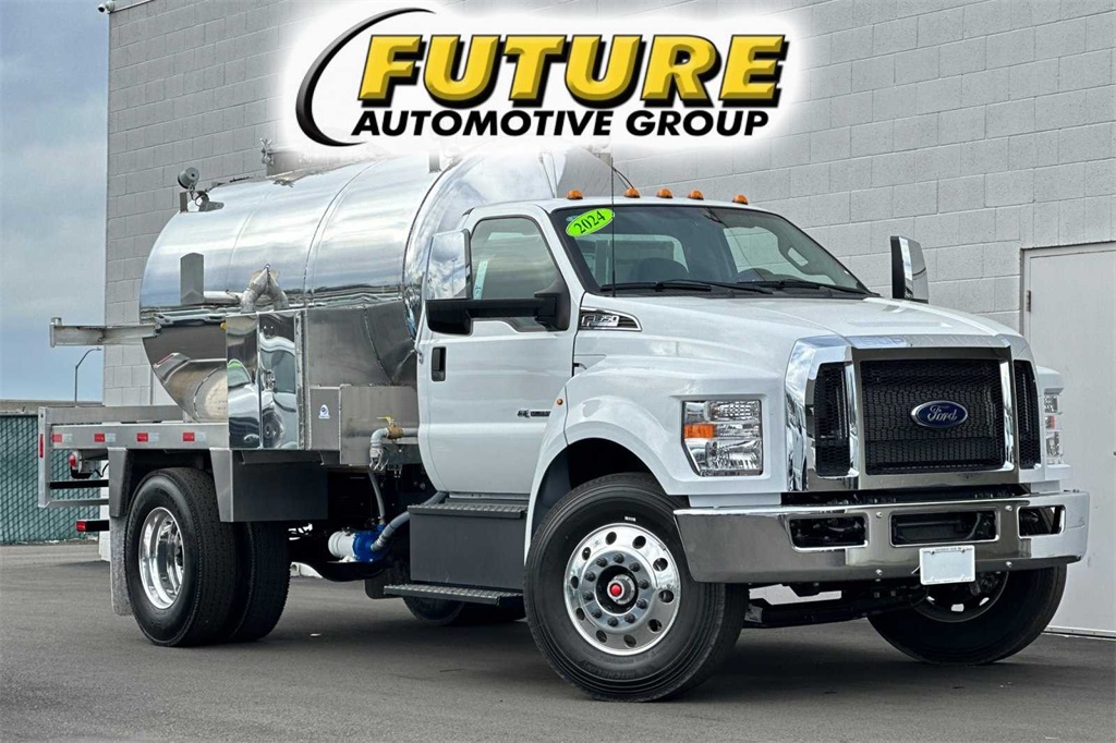 2024 Ford F-650SD Base