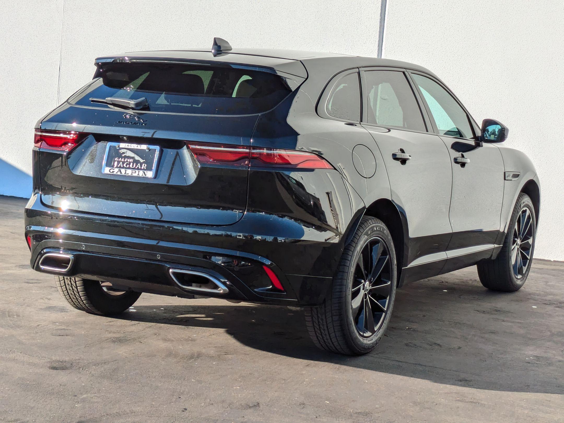 2024 Jaguar F-PACE R-Dynamic S P400 photo 5