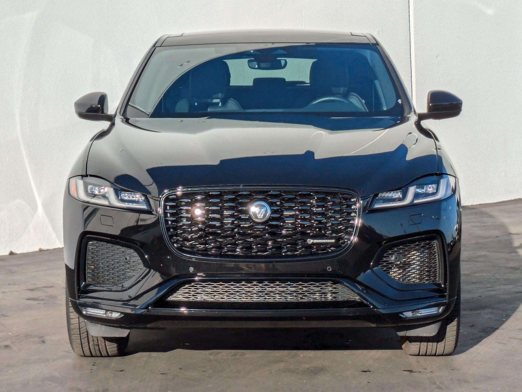 2024 Jaguar F-PACE R-Dynamic S P400 photo 8