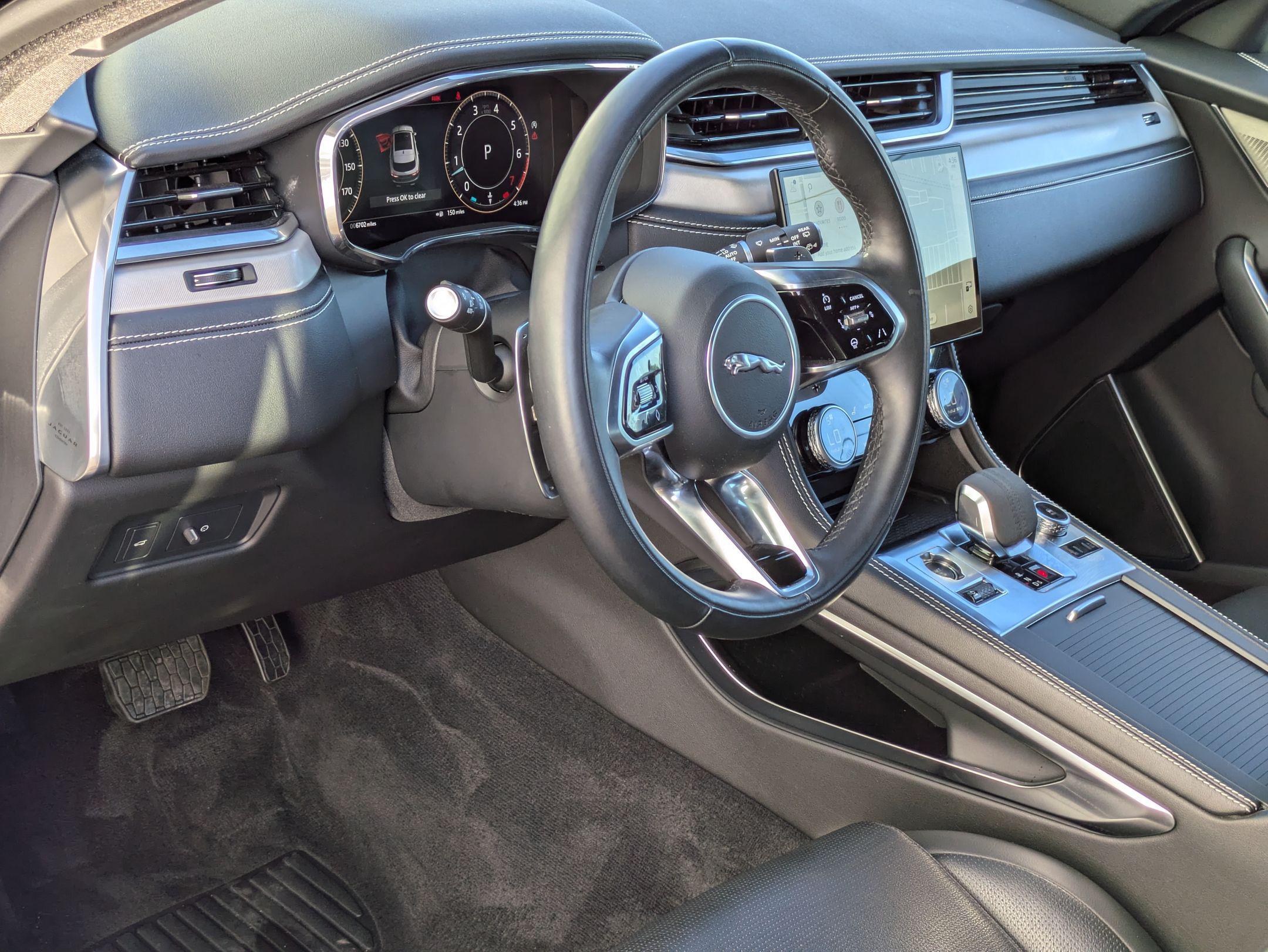2024 Jaguar F-PACE R-Dynamic S P400 photo 13