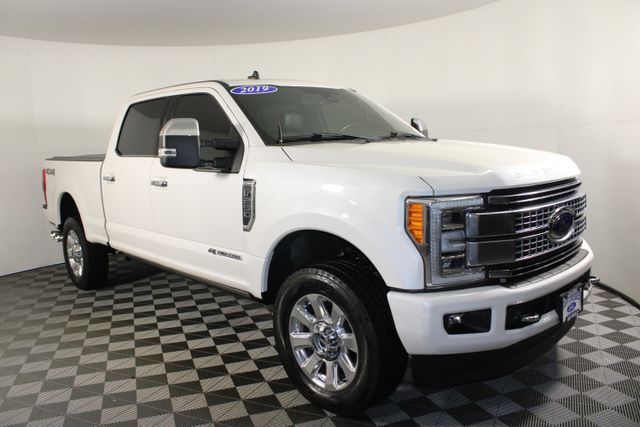 Used 2019 Ford F-250 Super Duty Platinum with VIN 1FT7W2BTXKEF43457 for sale in Kansas City, MO