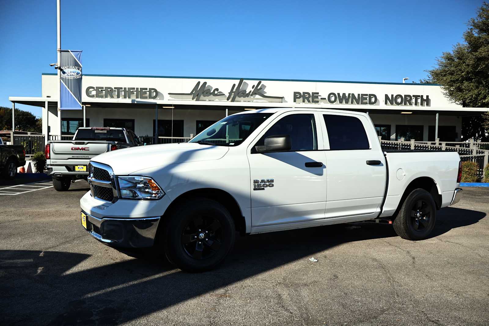 2022 RAM 1500 Classic SLT