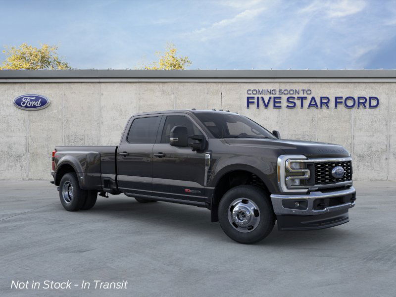 2024 Ford Super Duty F-350 DRW LARIAT