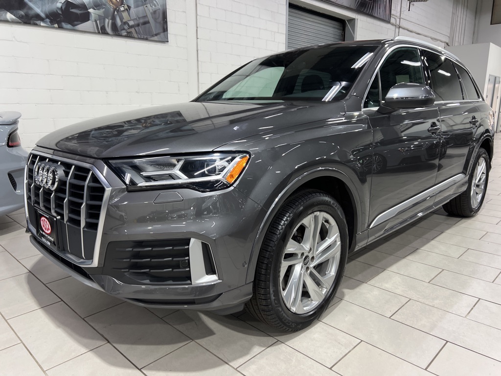 2021 Audi Q7 45 Premium Plus