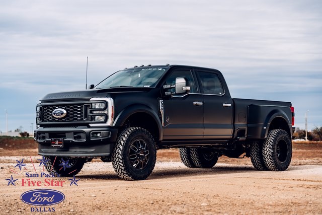 2024 Ford F-350SD Black Widow