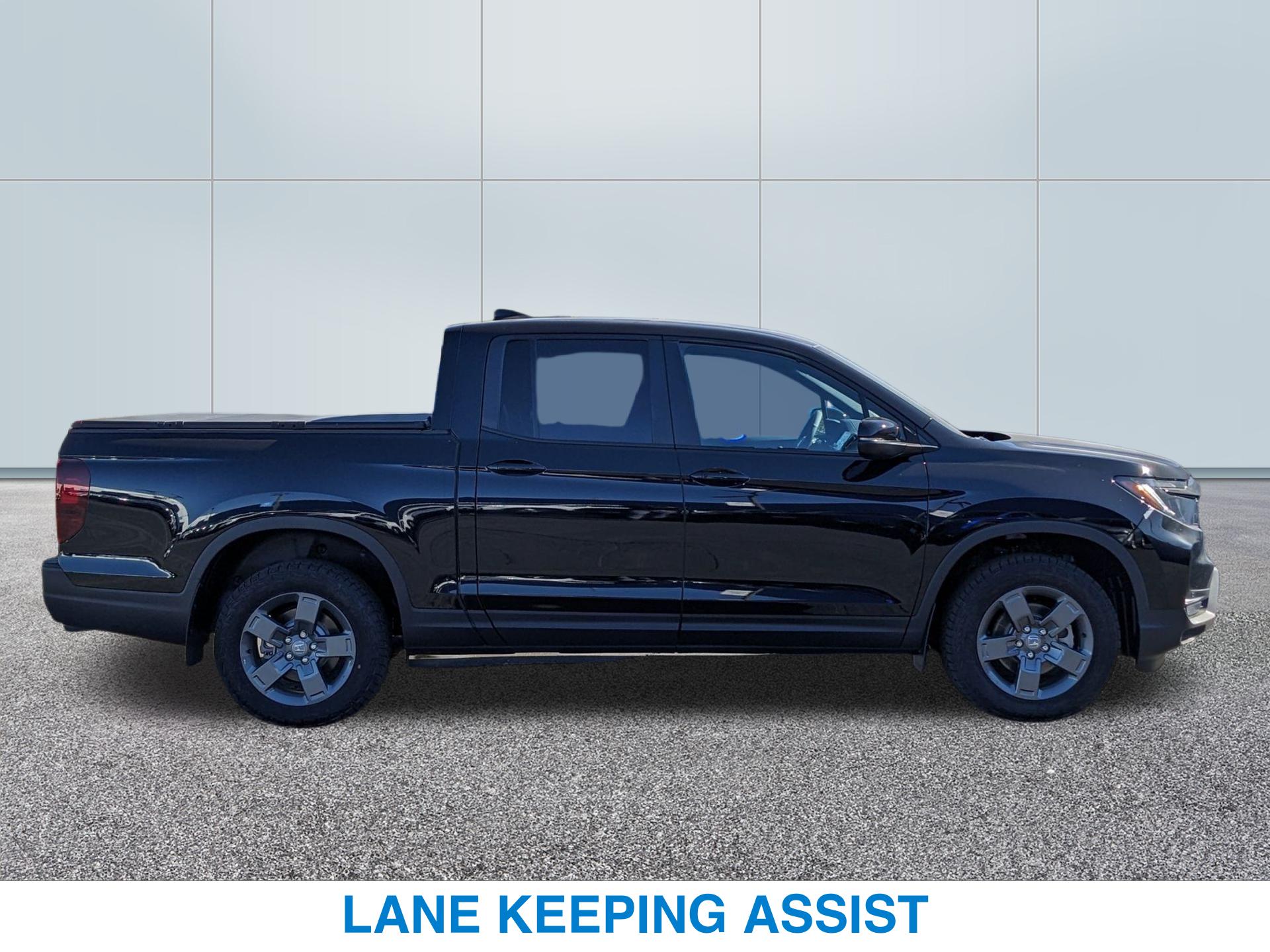 2024 Honda Ridgeline TrailSport photo 3
