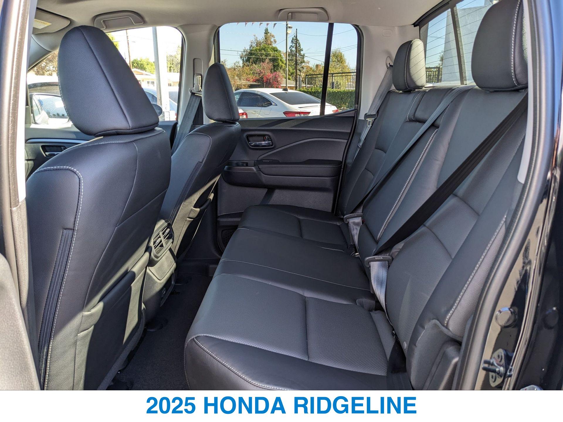 2025 Honda Ridgeline RTL photo 17