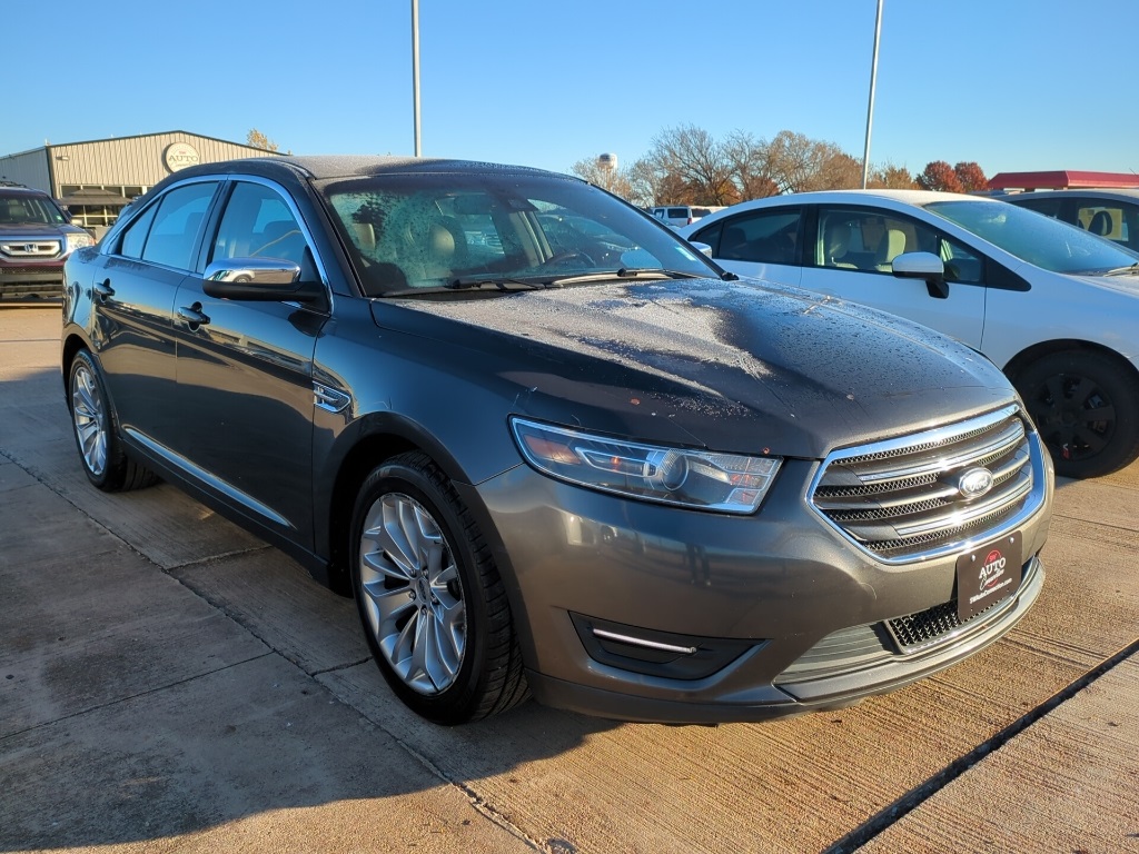 2017 Ford Taurus Limited