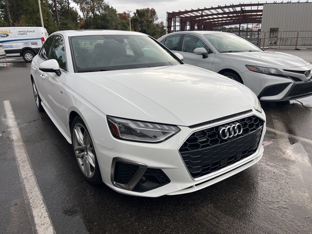 2022 Audi A4 45 S line Premium Plus