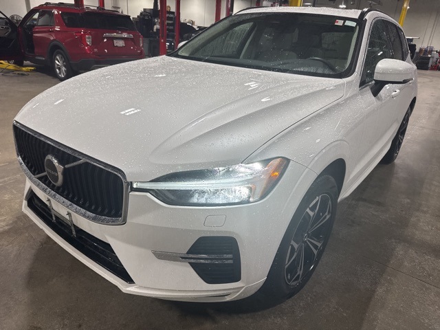 2022 Volvo XC60 B5 Momentum