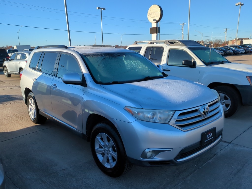 2011 Toyota Highlander SE